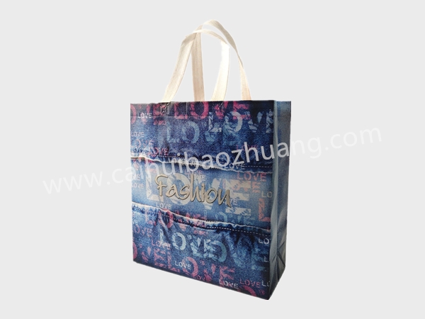 山東彩匯包裝科技有限公司  外貿出口手提袋